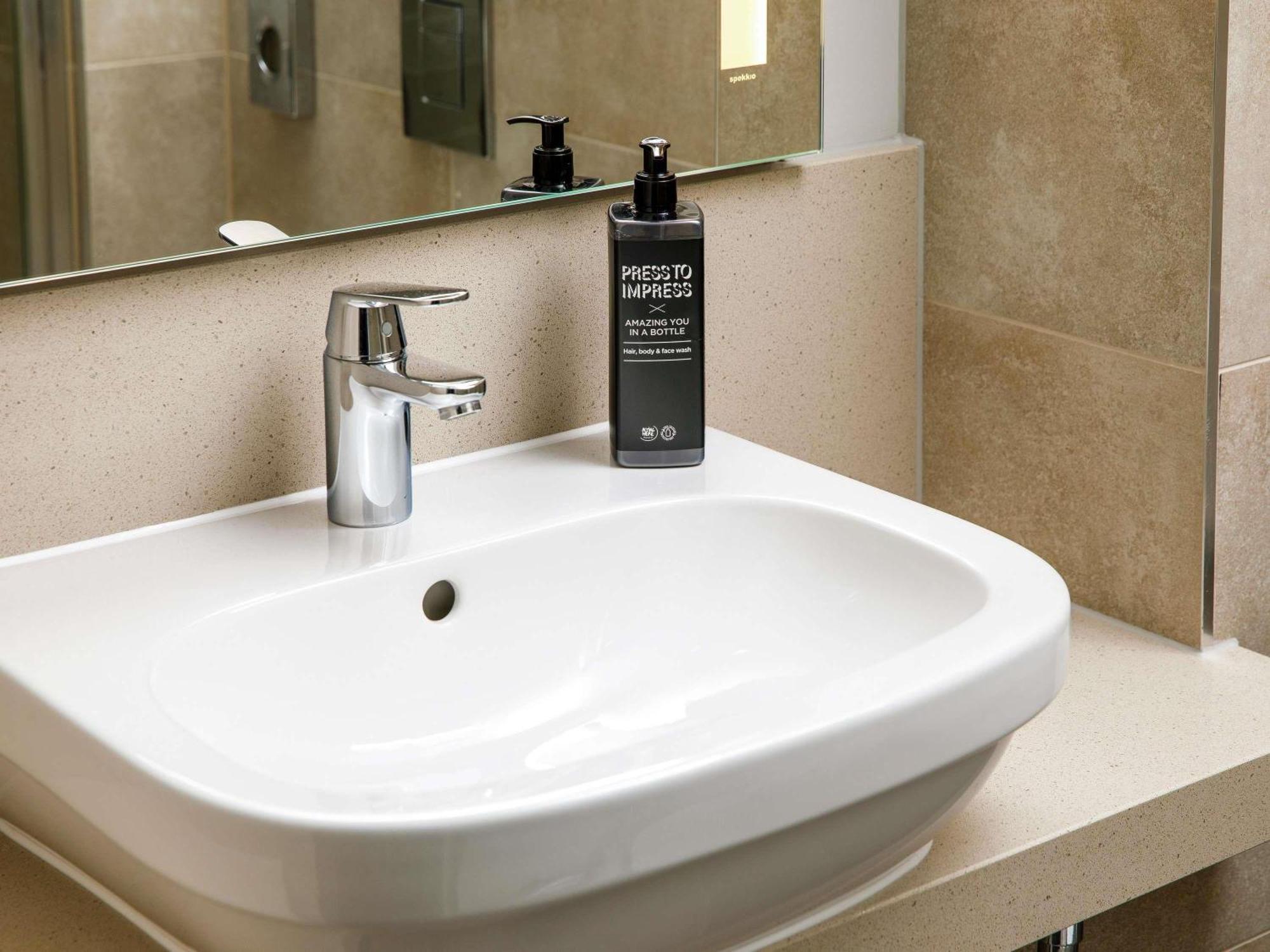 Отель Ibis Styles Centre George Square
